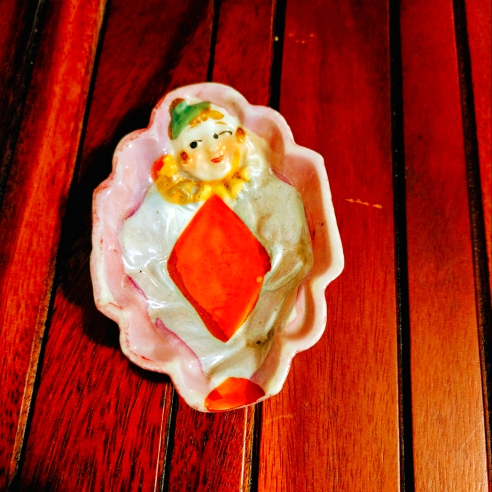 Vintage Miniature Porcelain Clown Ashtray - Picture 1 of 2